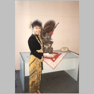 1988-08 - Australia Tour 094 - Worlds Fair Indonesian Pavilion.jpg